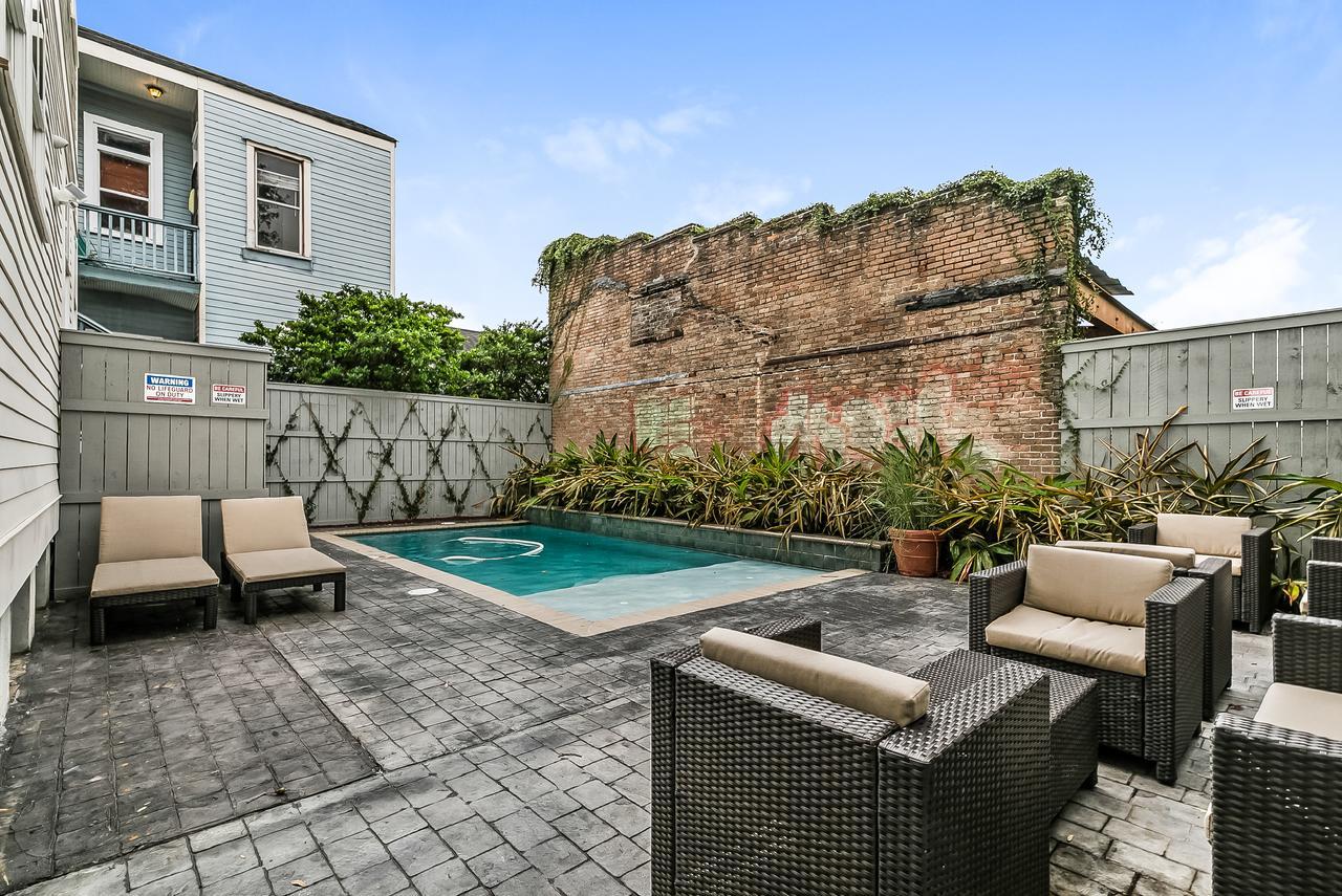 Modern 2BR on Carondelet by Hosteeva Appartement New Orleans Buitenkant foto