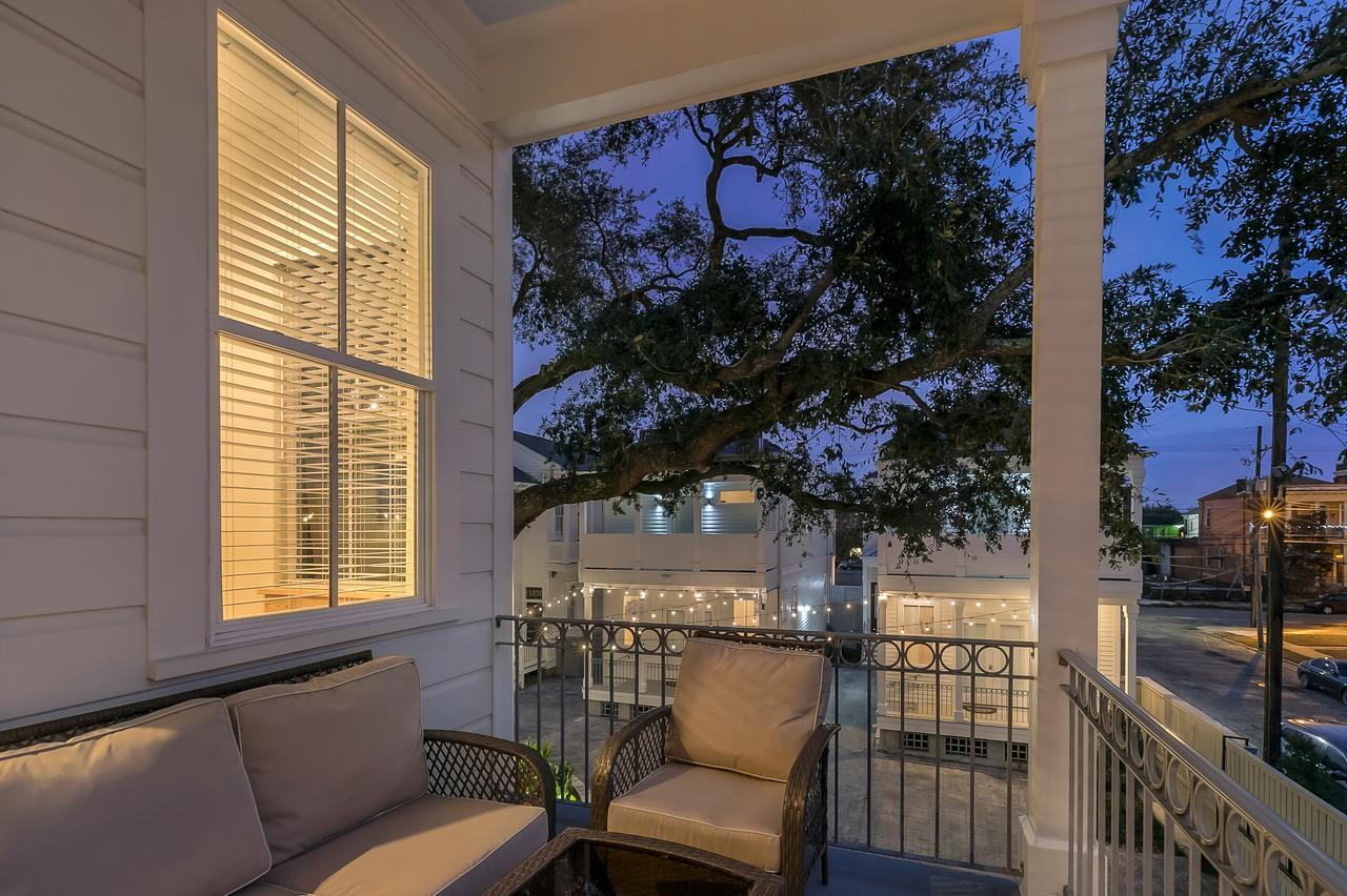 Modern 2BR on Carondelet by Hosteeva Appartement New Orleans Buitenkant foto